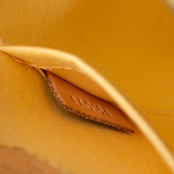 Pre-Loved Louis Vuitton Monogram Vernis Alma BB - Picture 6 of 7